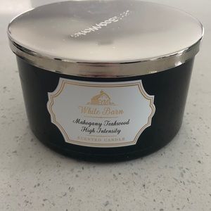 White barn mahogany teakwood high intensity 3 wick